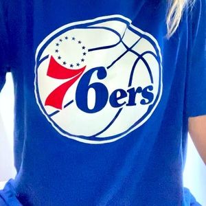 Philadelphia 76ers tshirt XL